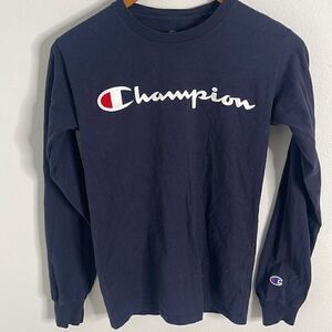 Champion long sleeve basic tee.  Embroidered emblem on sleeve.  Size XS.